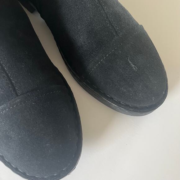 Eric Michael Women's 39 / 8.5-9 Black Suede Ankle Boot Side Zip Leather Lug Sole - Picture 7 of 8